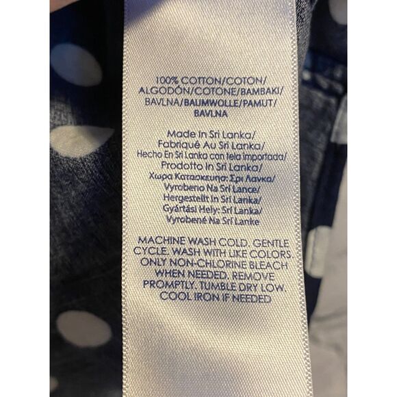 CHAPS Women's No Iron Sleeveless Button Front Blouse Navy Blue and White Size M - Picture 6 of 7